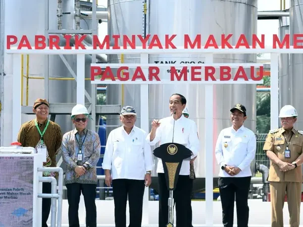 Presiden Jokowi Resmikan Pabrik minyak Makan Merah Di Kawasan Pagar Merbau,Kabupaten Deli Serdang